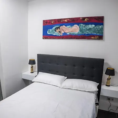 One Way Apartment Berlin